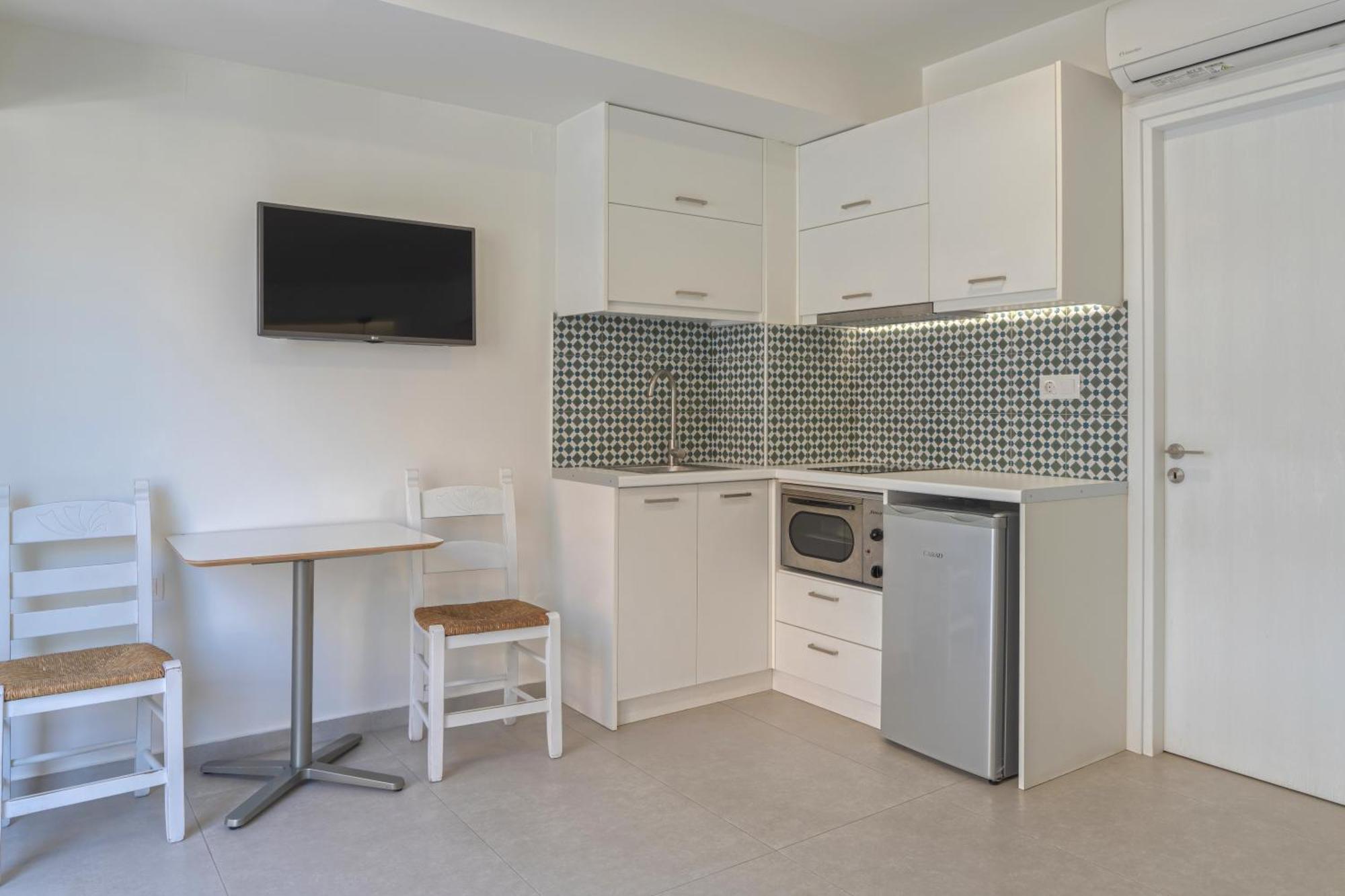 Meltemi Coast Suites Ретимно Экстерьер фото